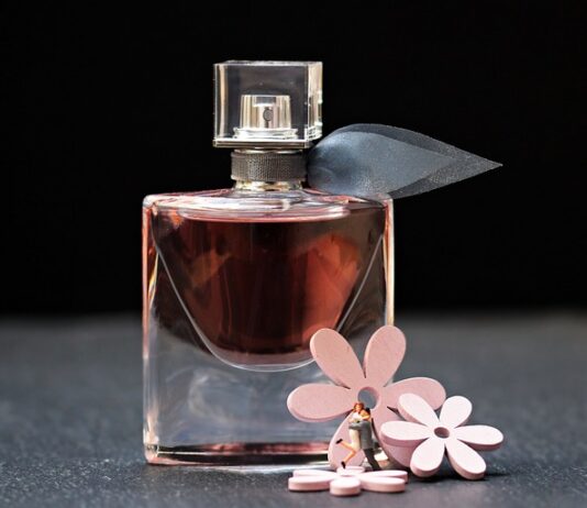 Jak znaleźć swój zapach perfum?