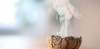 Jak oczyscic swiece przed Rytualem?