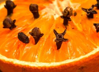 Jak zrobić odświeżacz powietrza z olejku eterycznego? Jak zrobić odświeżacz powietrza z olejku eterycznego?