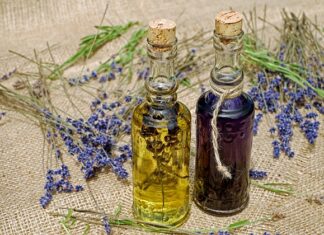 Czym się różni olejek eteryczny od naturalnego?