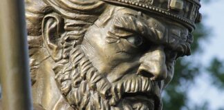 Ile kosztuje w Bułgarii olejek różany?