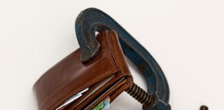 Jaka forma opodatkowania dla sklepu odzieżowego?