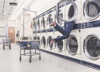 Ile pracodawca płaci za pranie odzieży roboczej?