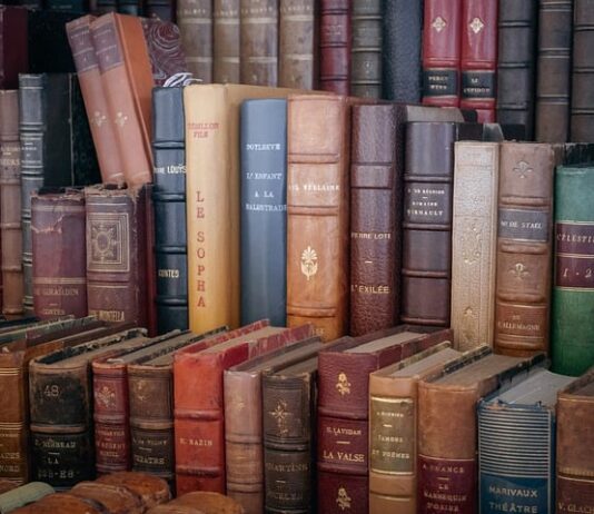 Co postawić na półce w kuchni?