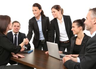 Czy sprzedaż na rzecz pracowników jest zwolniona z kasy fiskalnej? Czy sprzedaż na rzecz pracowników jest zwolniona z kasy fiskalnej?