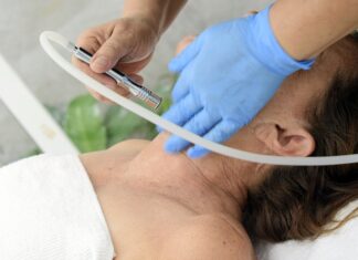 Czy kosmetolog może wykonywać mezoterapię igłową?