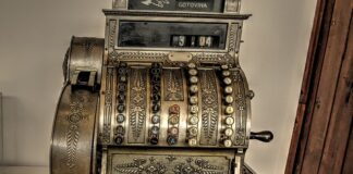 Kto kontroluje kasy fiskalne?