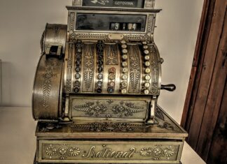 Kto kontroluje kasy fiskalne? Kto kontroluje kasy fiskalne?