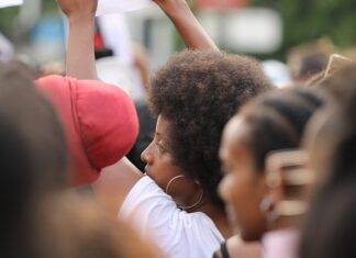 Co to znaczy wózek widłowy?