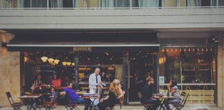 Dlaczego klienci odchodzą z salonu fryzjerskiego?