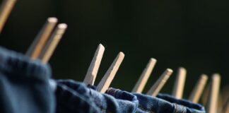 Czy wycinać metki z ubranek?