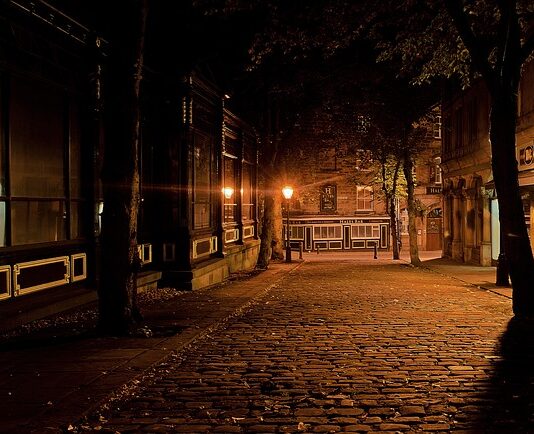 Ile kosztuje wymiana lampy w projektorze? Ile kosztuje wymiana lampy w projektorze?