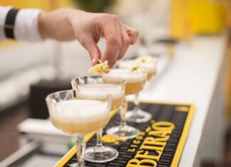 Ile powinien zarabiać barman? Ile powinien zarabiać barman?