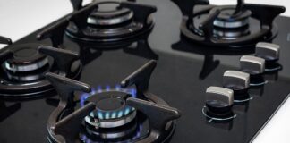 Jak zmywarka niszczy naczynia?