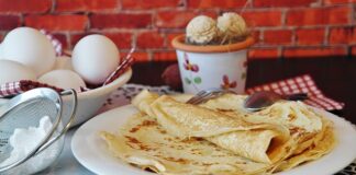 Jak zrobić naleśniki z jogurtu naturalnego?