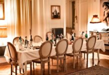 Pomysły na aranżację jadalni w stylu glamour Pomysły na aranżację jadalni w stylu glamour