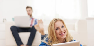 Internet mobilny a stacjonarny